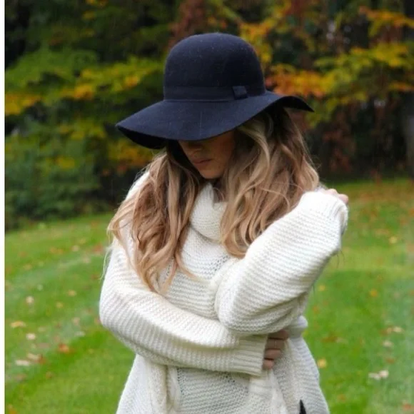 Kittenish | Accessories | Kittenish Hat | Poshmark